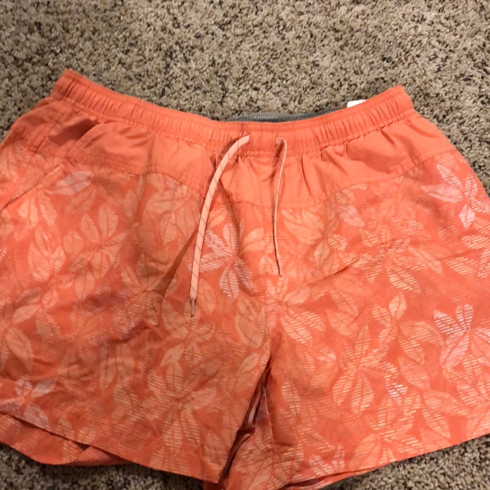 Columbia’s Women’s Medium Shorts!